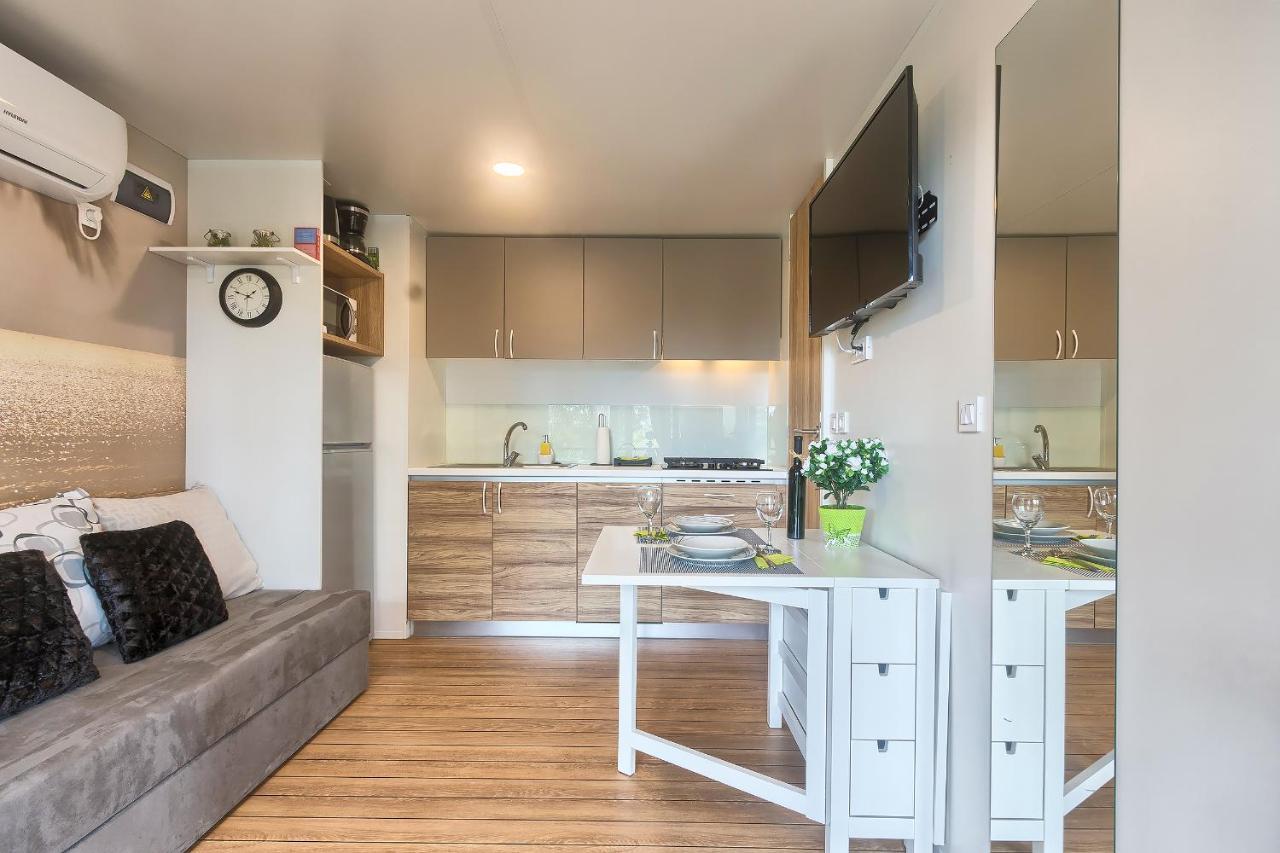 Total Escape Mobile Home Nera Camp Porton Biondi Rovinj Exteriér fotografie